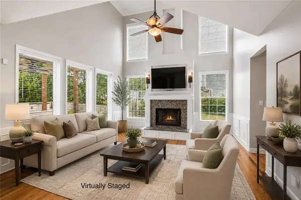 8925 W 132nd TER, Overland Park, KS 66213