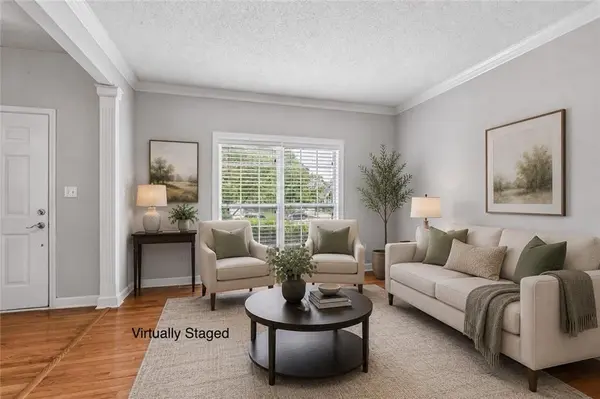 8925 W 132nd TER, Overland Park, KS 66213