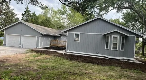 29203 SE County Road AA HWY, Blue Springs, MO 64014