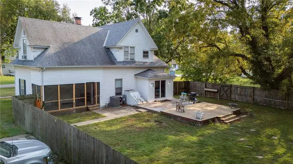 100 W Hortense ST, Orrick, MO 64077