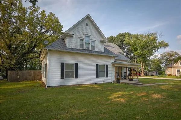 100 W Hortense ST, Orrick, MO 64077