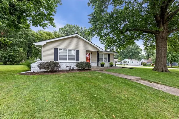 607 S Elm ST, Louisburg, KS 66053