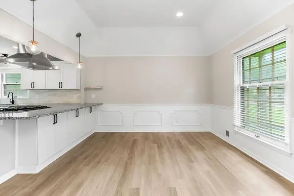 301 W 116th ST, Kansas City, MO 64114