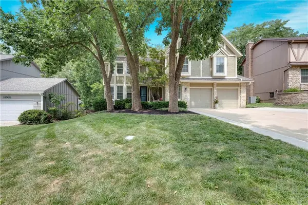 11509 Carter ST, Overland Park, KS 66210