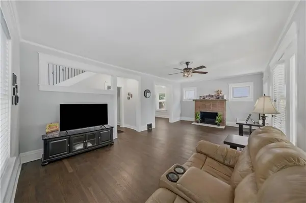 4605 STATE LINE RD, Kansas City, MO 64112