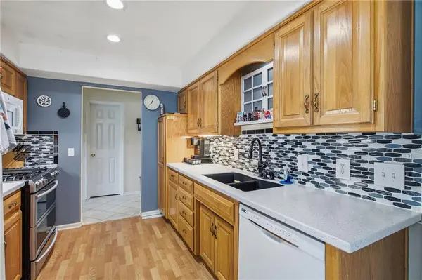 12600 E 86 TER, Kansas City, MO 64138