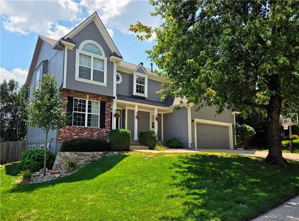 21423 W 47th CT, Shawnee, KS 66218