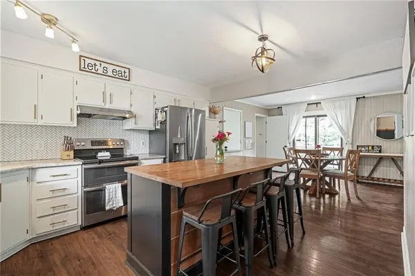 2416 W Post Oak RD, Olathe, KS 66061