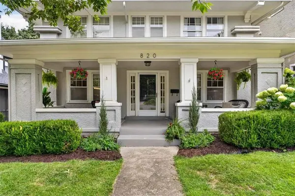820 W 72nd ST, Kansas City, MO 64114