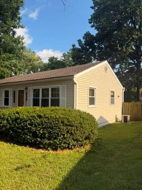 6307 Rowland AVE, Kansas City, KS 66104