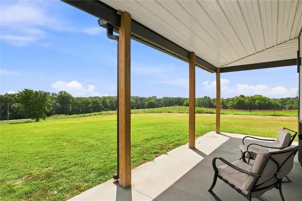 18076 115th RD, Edgerton, MO 64444