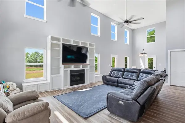 18076 115th RD, Edgerton, MO 64444