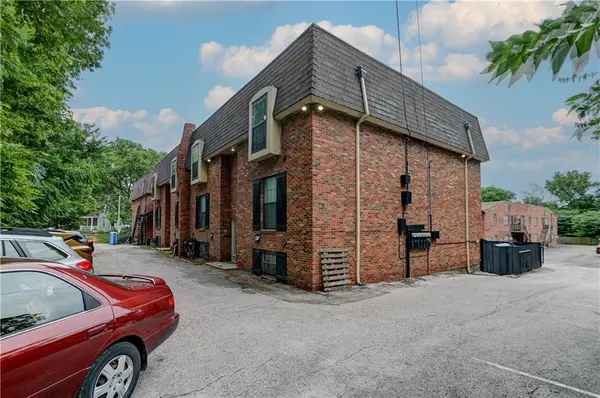 4038 Clark AVE, Kansas City, MO 64111