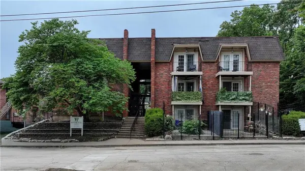 4038 Clark AVE, Kansas City, MO 64111