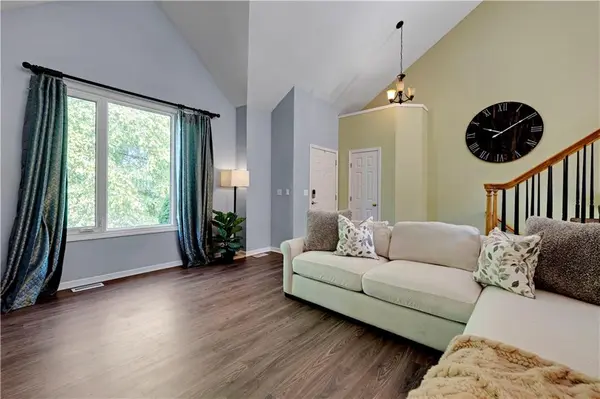 15655 S Apache ST, Olathe, KS 66062