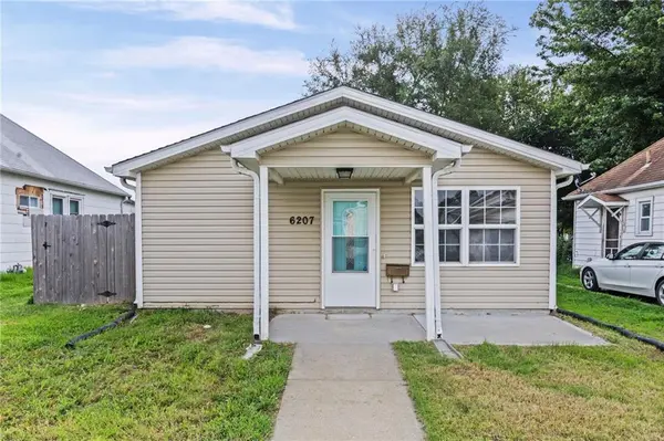 6207 Sherman ST, St Joseph, MO 64504