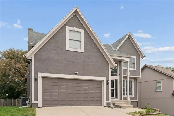 7233 Cottonwood DR, Shawnee, KS 66213