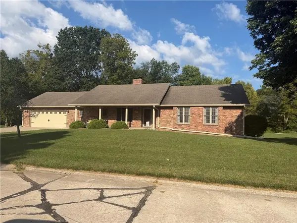 2106 Oaklawn DR, Chillicothe, MO 64601