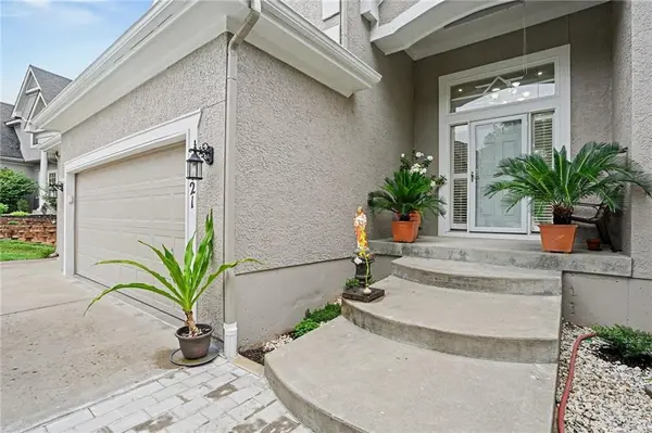 5821 Bedford AVE, Kansas City, MO 64151