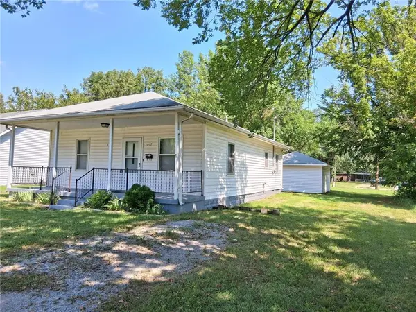 1017 E 14th ST, Pittsburg, KS 66762
