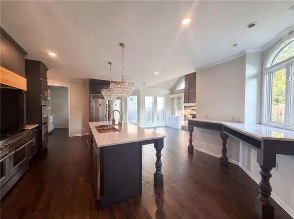 6003 N Cosby CT, Kansas City, MO 64151