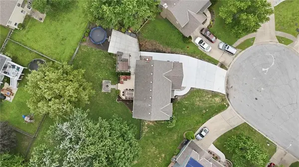 14060 S Blackfoot CT, Olathe, KS 66062
