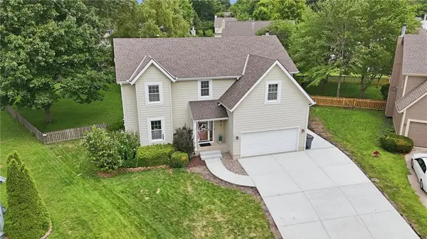 14060 S Blackfoot CT, Olathe, KS 66062