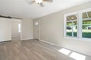 15309 E Mayes RD, Independence, MO 64050