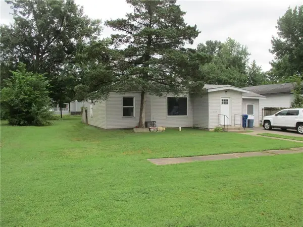 510 S Vermont AVE, Columbus, KS 66725