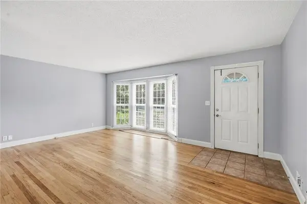 5728 Northern AVE, Raytown, MO 64133