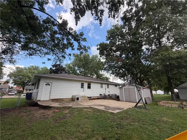 305 Fir ST, Garden City, MO 64747