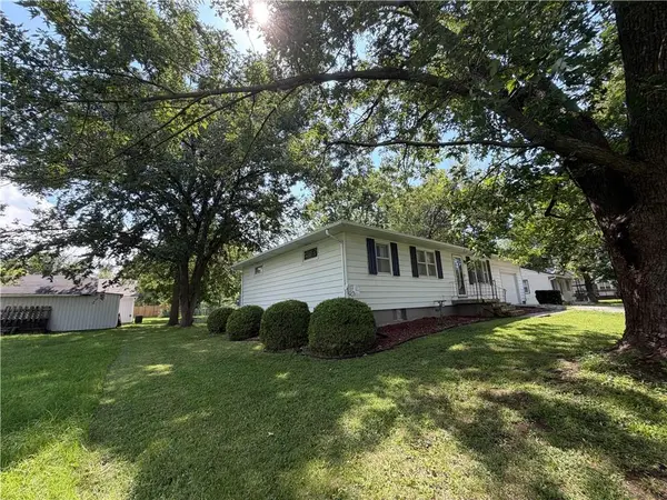 305 Fir ST, Garden City, MO 64747