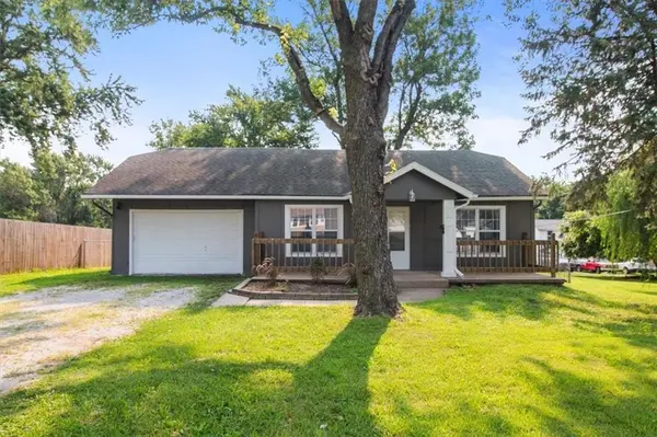 1409 S Kings HWY, Independence, MO 64055