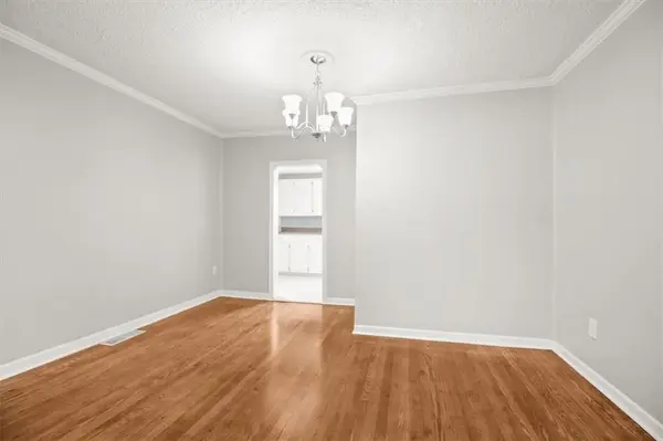 1409 S Kings HWY, Independence, MO 64055