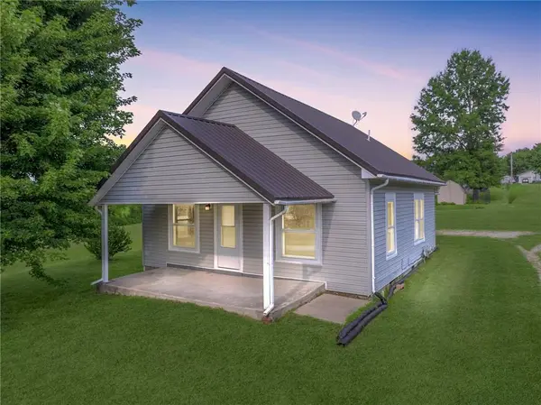 304 4th ST, Pattonsburg, MO 64670