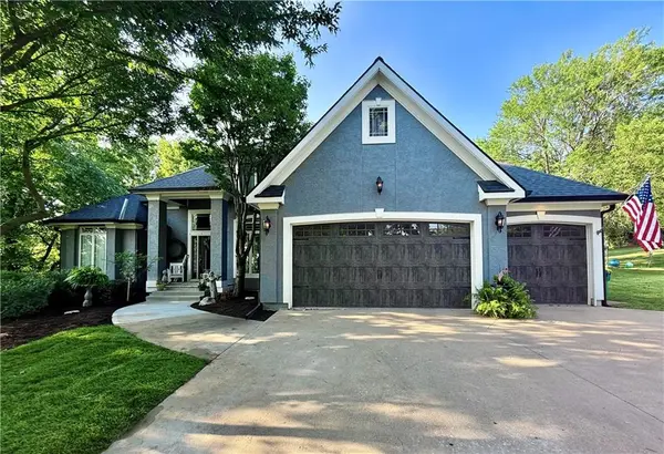 13810 Grove AVE, Bonner Springs, KS 66012