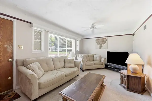 7400 Lamar AVE, Overland Park, KS 66204