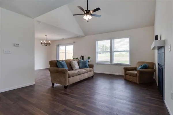 2510 Marcia LN, Lawrence, KS 66046