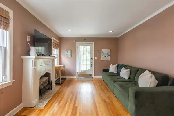 7314 Grand AVE, Kansas City, MO 64114