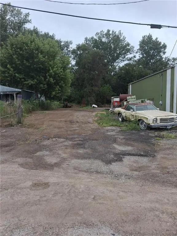 117 HACKBERRY ST, Amazonia, MO 64421