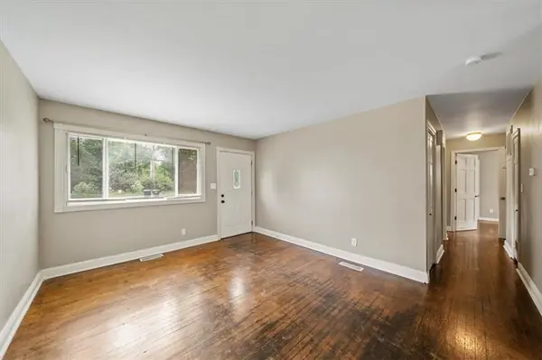 10905 E 47th ST, Kansas City, MO 64133