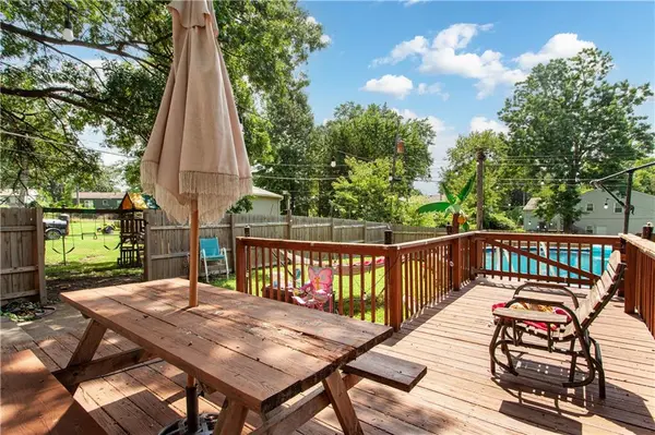 16409 E 31st TER #S, Independence, MO 64055