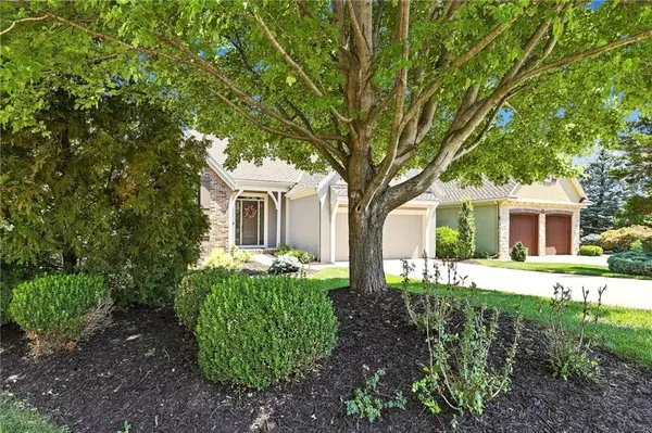 26158 W 109th ST, Olathe, KS 66061