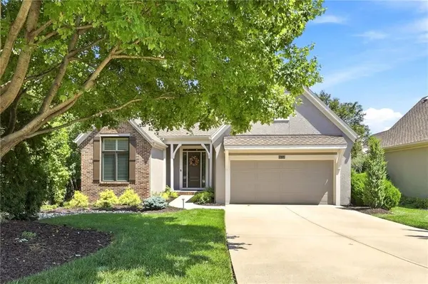 26158 W 109th ST, Olathe, KS 66061
