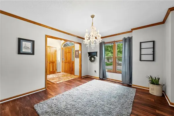 2389 NW Summerfield DR, Lee's Summit, MO 64081