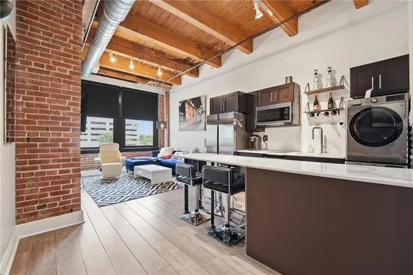 706 Broadway BLVD #201, Kansas City, MO 64105