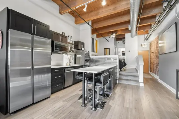 706 Broadway BLVD #201, Kansas City, MO 64105
