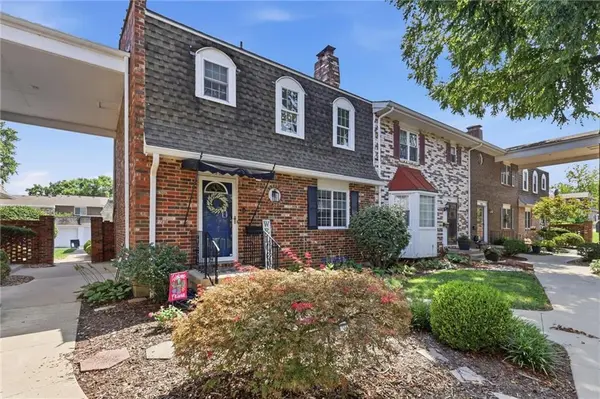 9665 Wedd ST, Overland Park, KS 66212