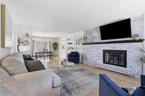 9665 Wedd ST, Overland Park, KS 66212