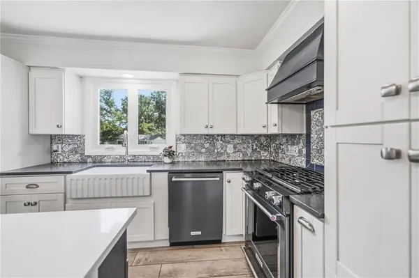 3706 W 96th ST, Overland Park, KS 66206